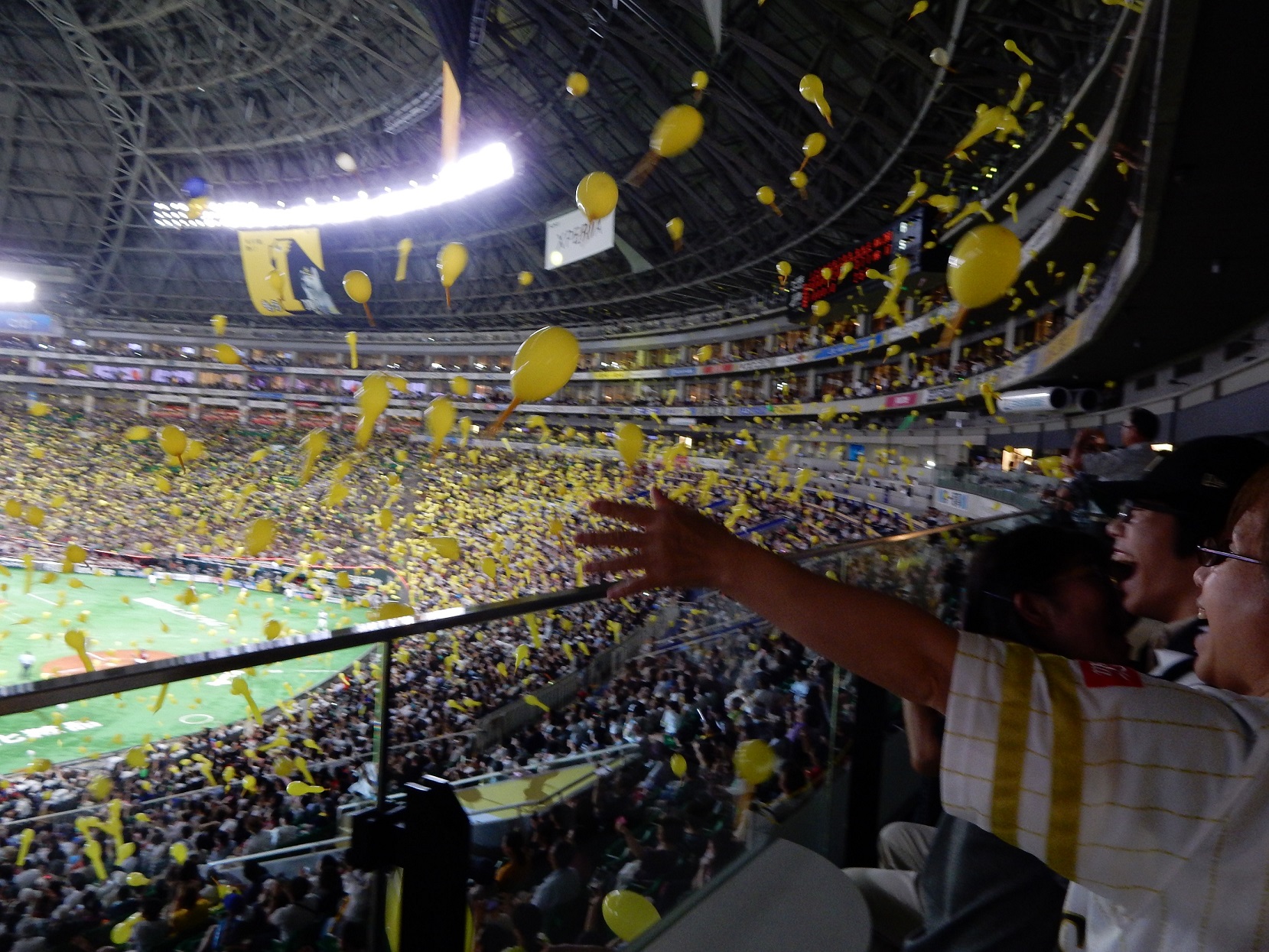 写真:ジェット風船を飛ばしました！