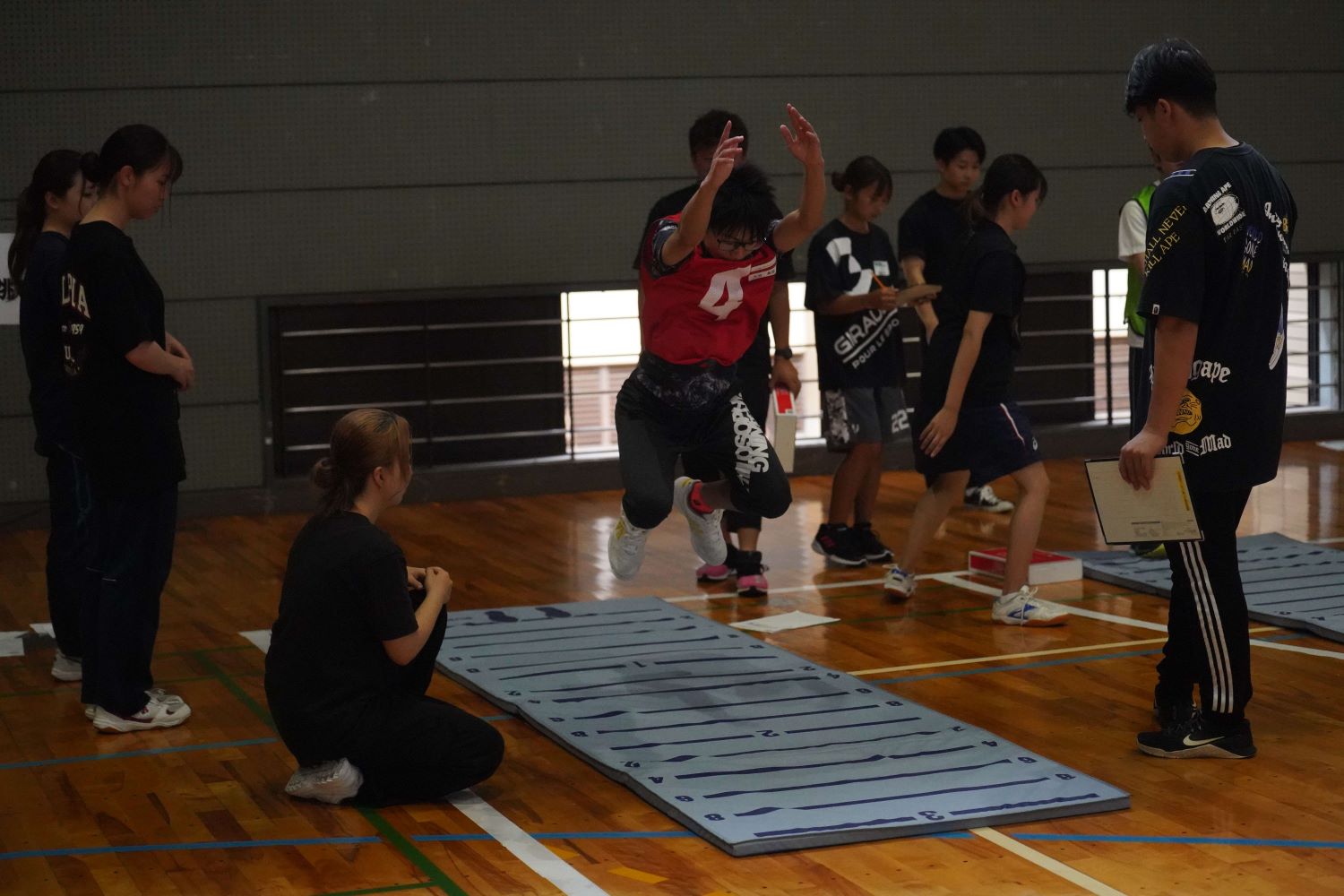 写真:体力測定の様子①